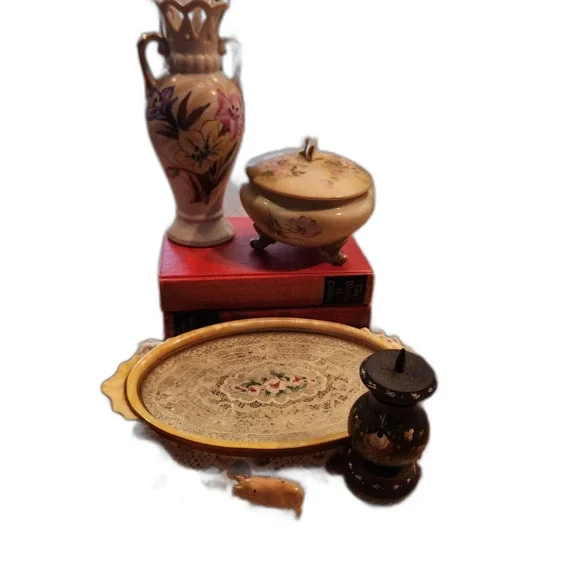 Mystery Box - Vintage Cottage Core Decor - A gift for lovers of vintage things! - Picture 5 of 6